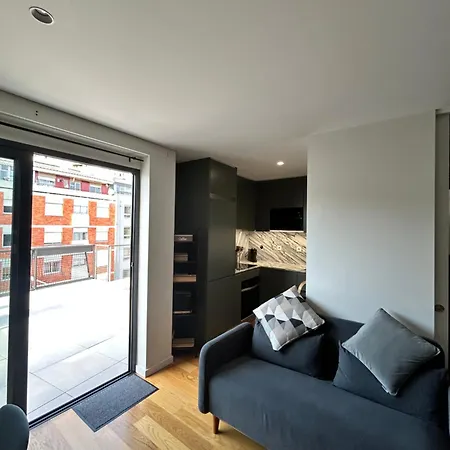 Apartment New With Large Terrace In Matosinhos *